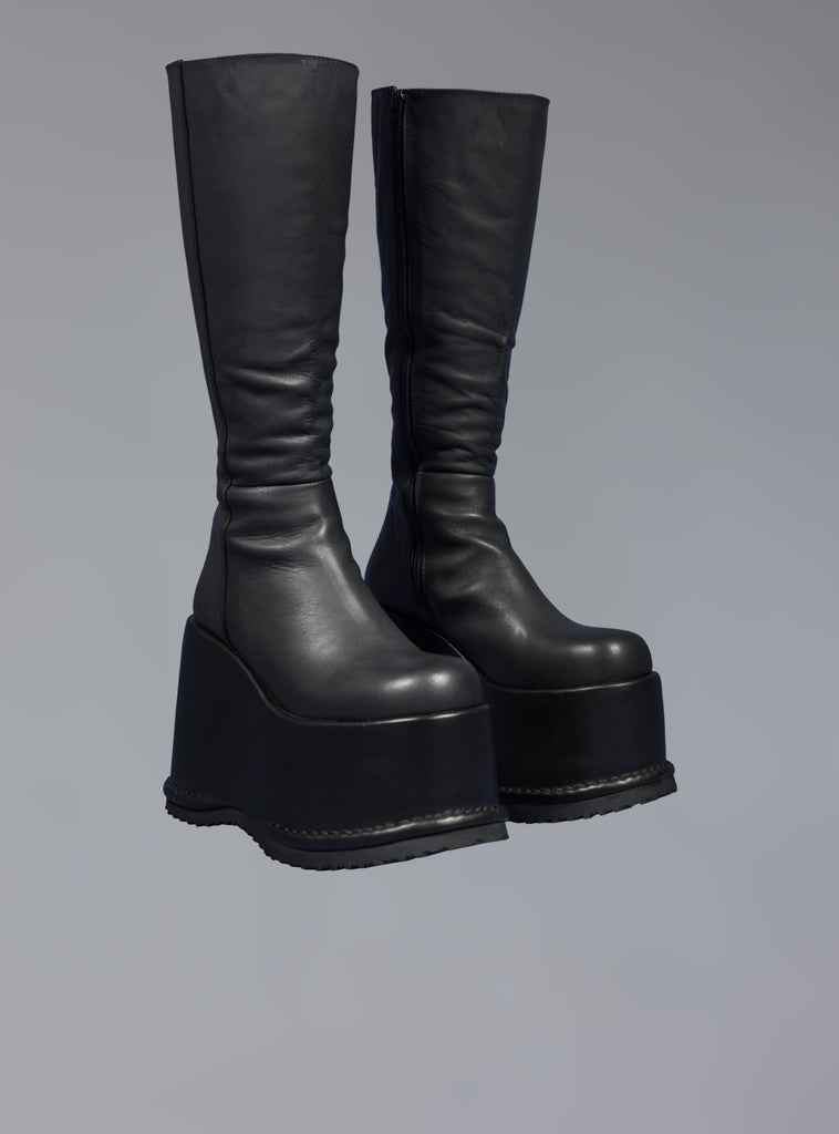 UNIF | Smoke Boot