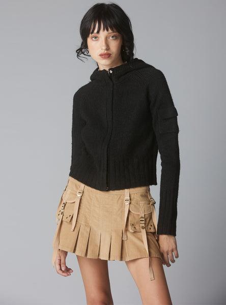 UNIF_BLACK_XTRO_SWEATER_2_gran