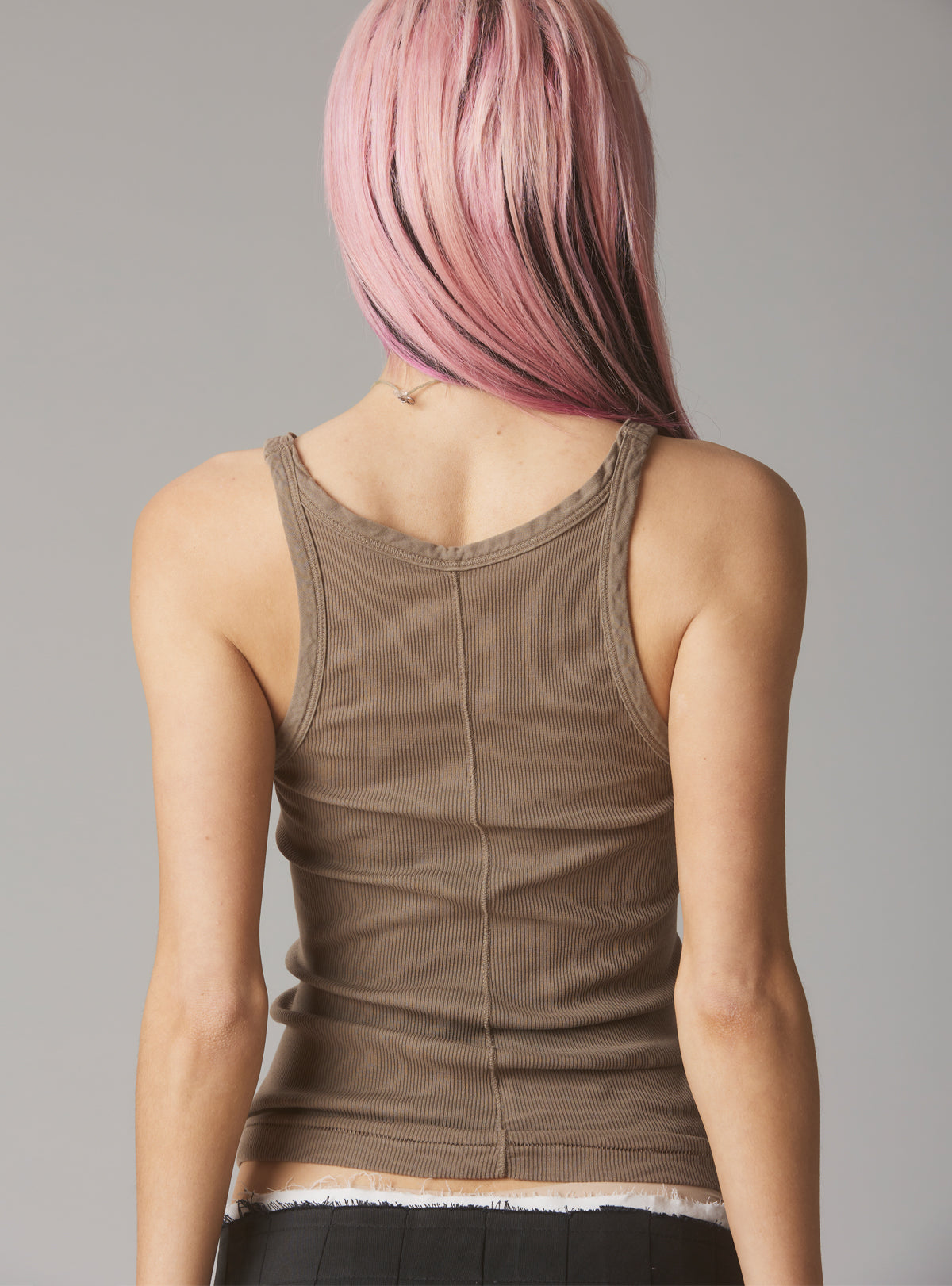 UNIF | Staple Rib Tank Concrete