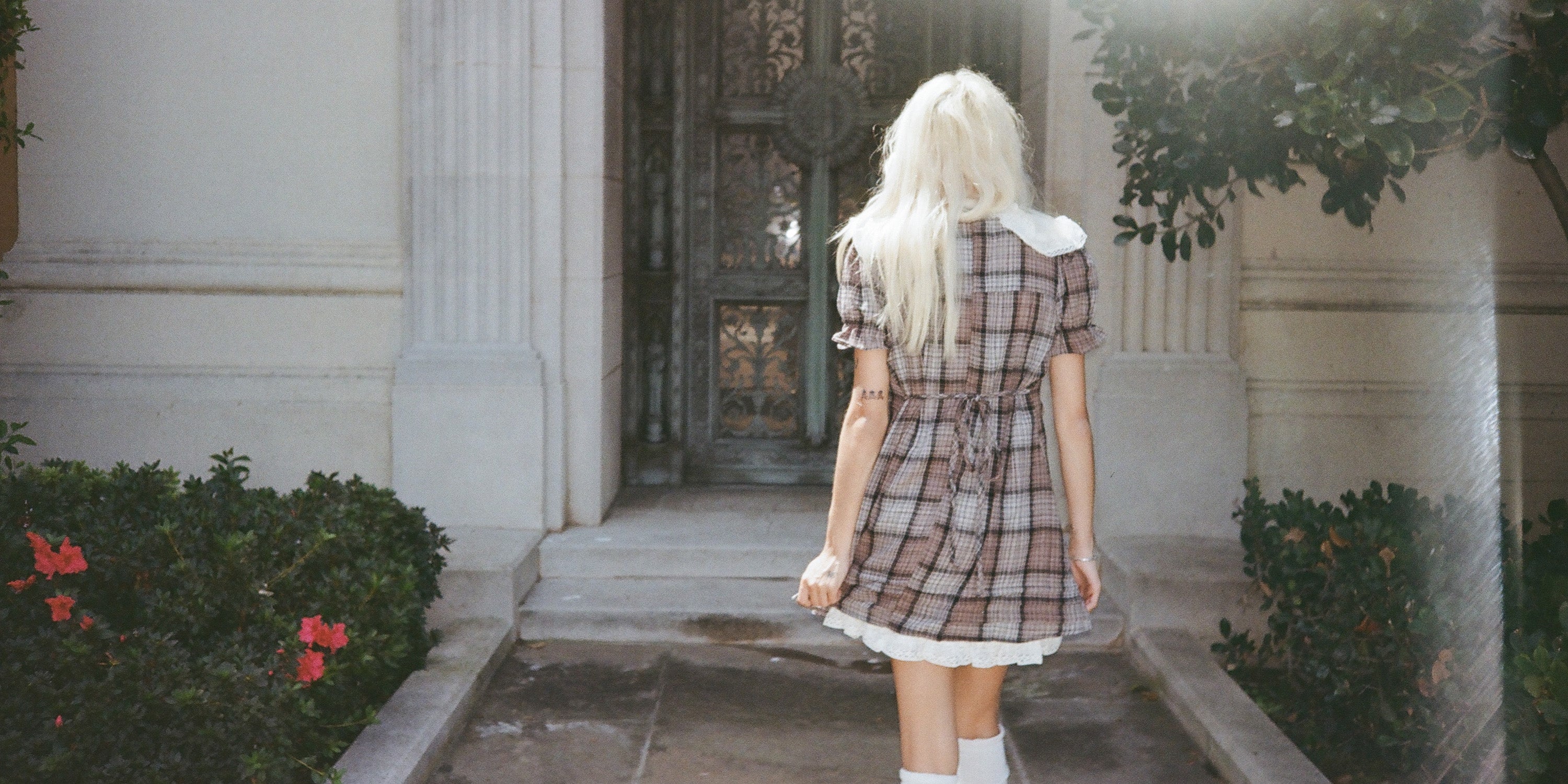 UNIF | Vintage-inspired effortless clothing and shoes
